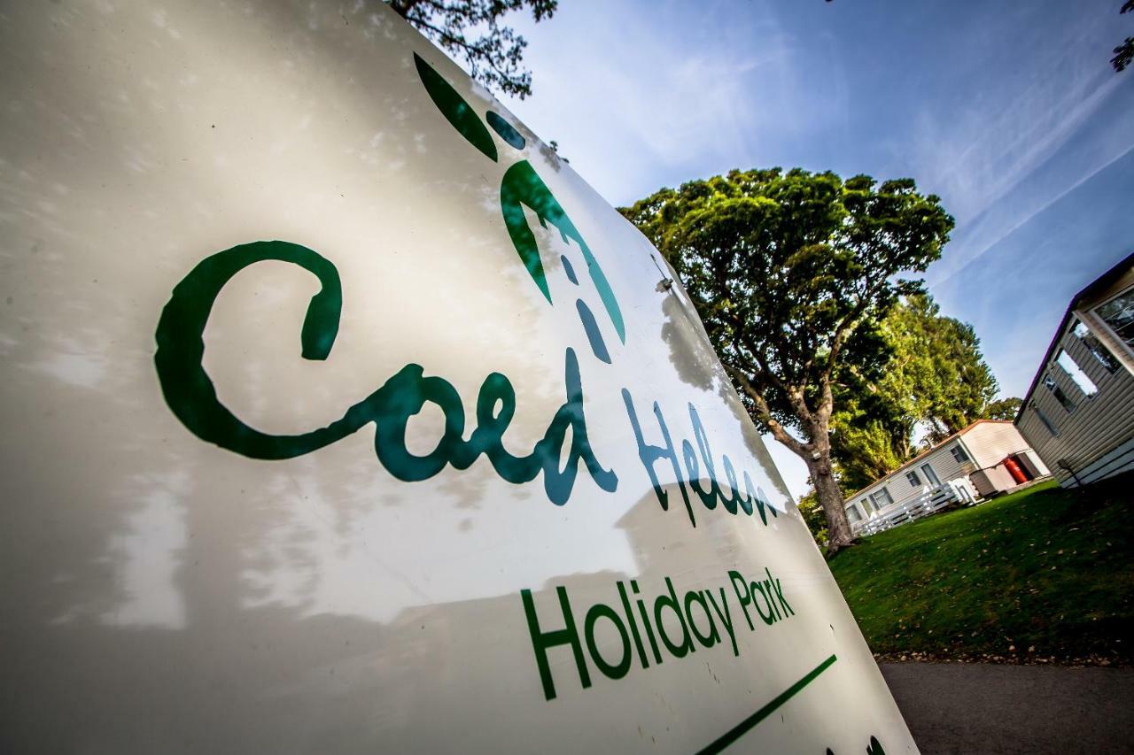 Coed Helen Holiday Park Hotel Caernarfon Exterior photo